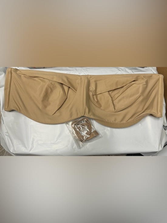 Other - Womens Tailored Strapless Minimizer Bra in Nude New Size 38DD